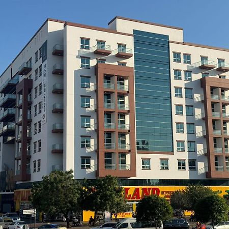 Backpackers Heaven ! 18 Beds In A 2 Bedroom Apartment In Front Of Union Metro Station Diera Dubái Exterior foto
