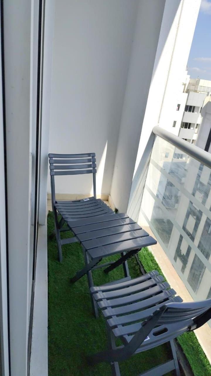 Backpackers Heaven ! 18 Beds In A 2 Bedroom Apartment In Front Of Union Metro Station Diera Dubái Exterior foto